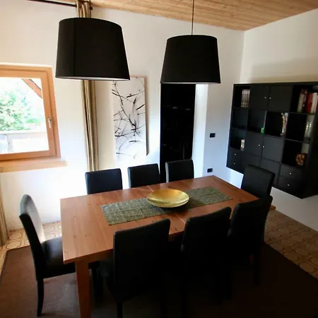 Chalet Bruna בית נופש *